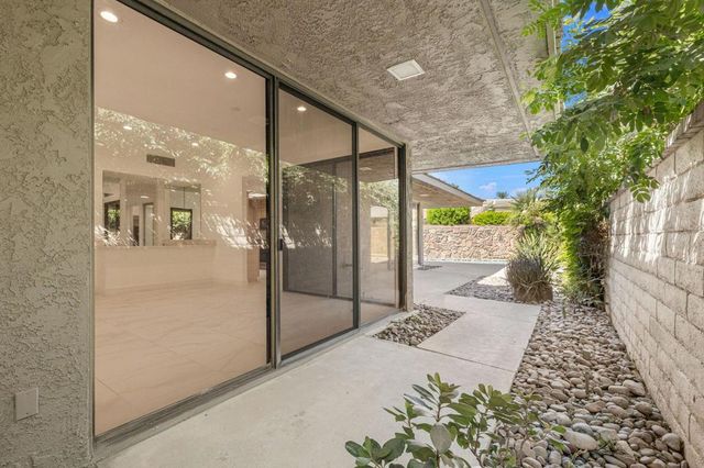 5 Dartmouth Drive, Rancho Mirage, CA 92270