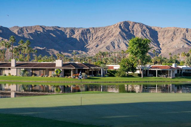 5 Dartmouth Drive, Rancho Mirage, CA 92270