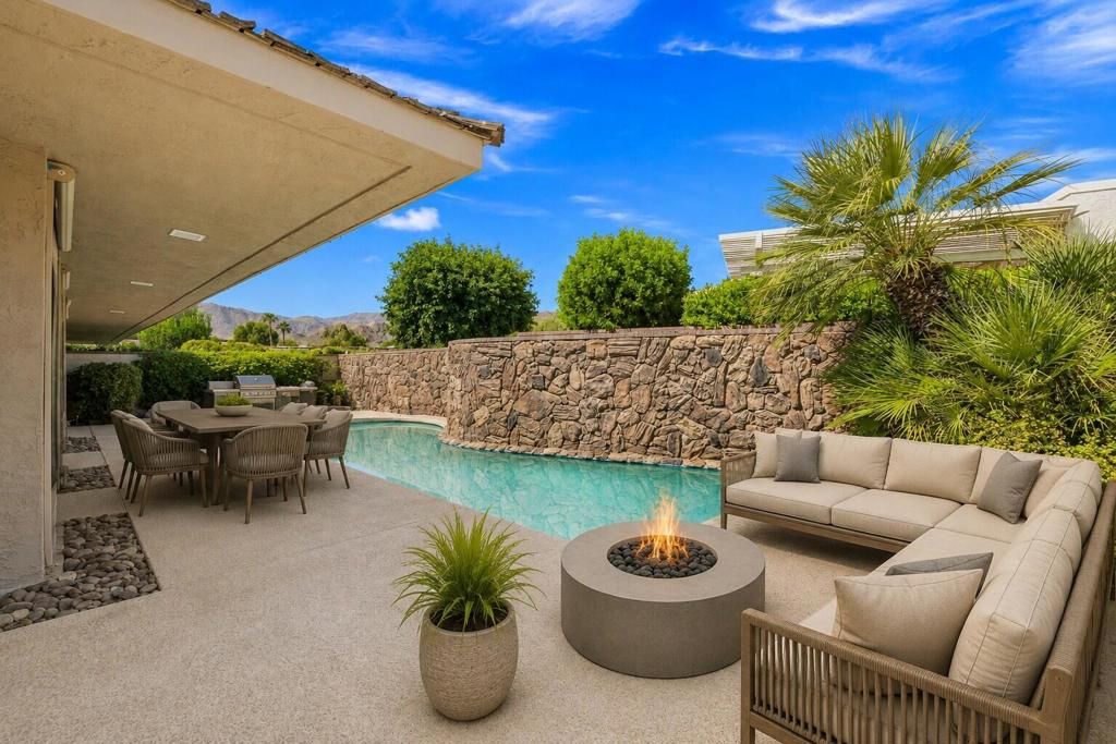 5 Dartmouth Drive, Rancho Mirage, CA 92270