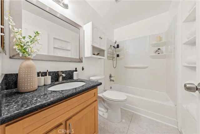 2129 E Aroma, West Covina, CA 91791
