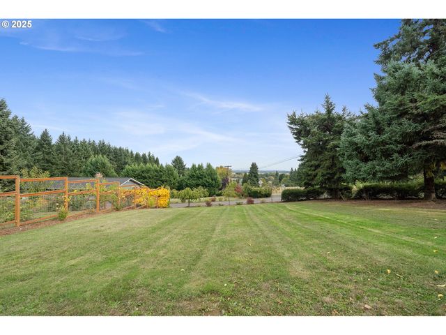 33281 KAMMEYER Rd, Scappoose, OR 97056