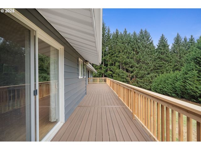 33281 KAMMEYER Rd, Scappoose, OR 97056