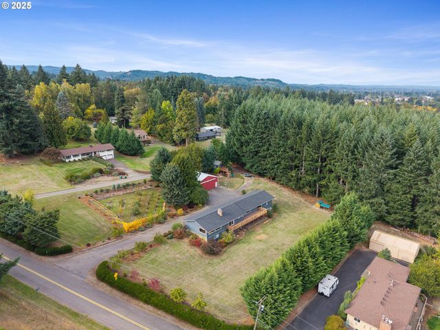 33281 KAMMEYER Rd, Scappoose, OR 97056