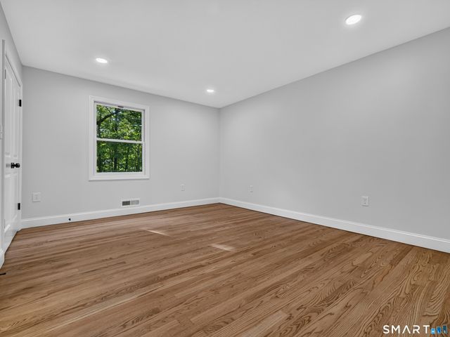 136 Minnechaug Drive, Glastonbury, CT 06033