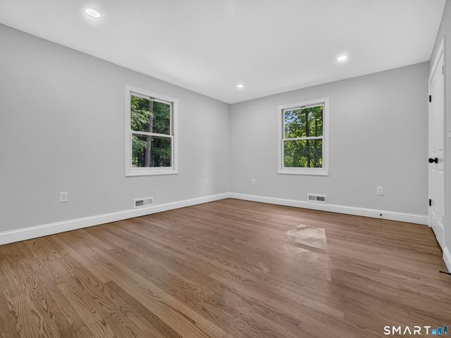 136 Minnechaug Drive, Glastonbury, CT 06033