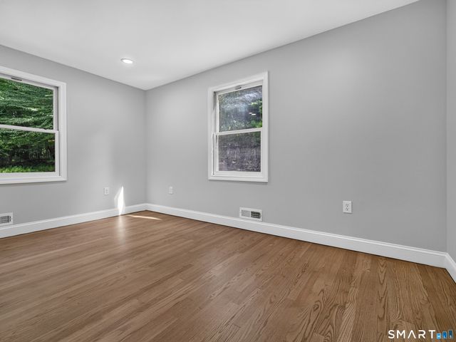 136 Minnechaug Drive, Glastonbury, CT 06033