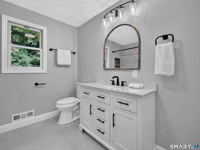 136 Minnechaug Drive, Glastonbury, CT 06033