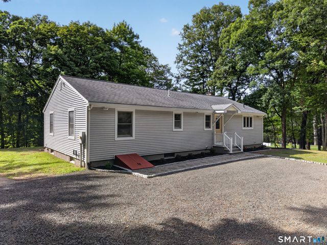136 Minnechaug Drive, Glastonbury, CT 06033