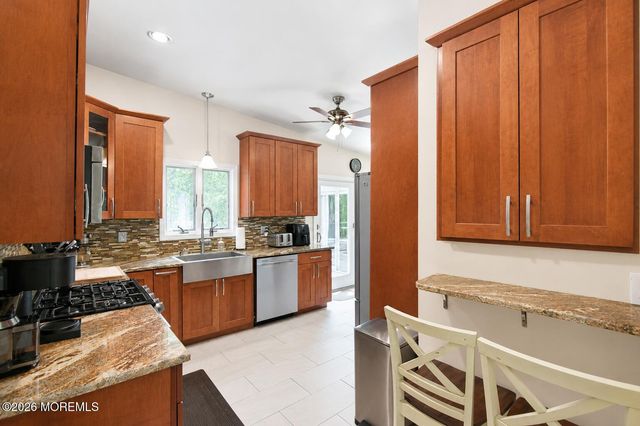 234 Parkview Terrace, Lincroft, NJ 07738