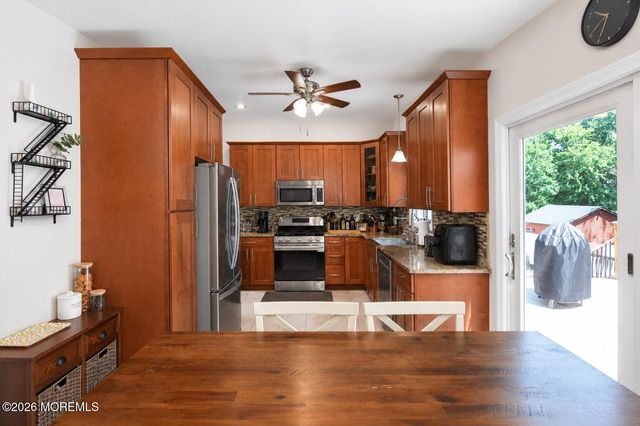 234 Parkview Terrace, Lincroft, NJ 07738