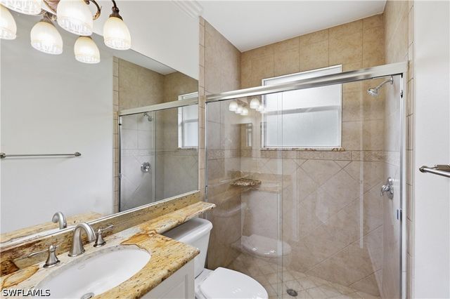104 12th AVE NW, Naples, FL 34120