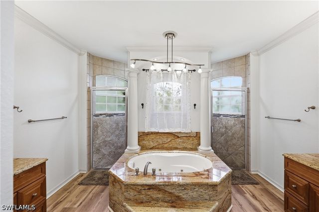 104 12th AVE NW, Naples, FL 34120