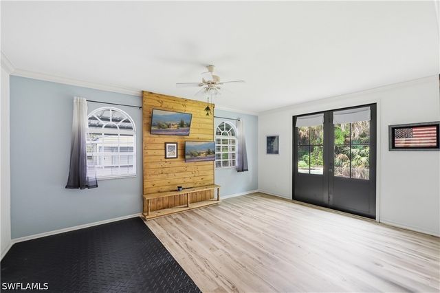 104 12th AVE NW, Naples, FL 34120