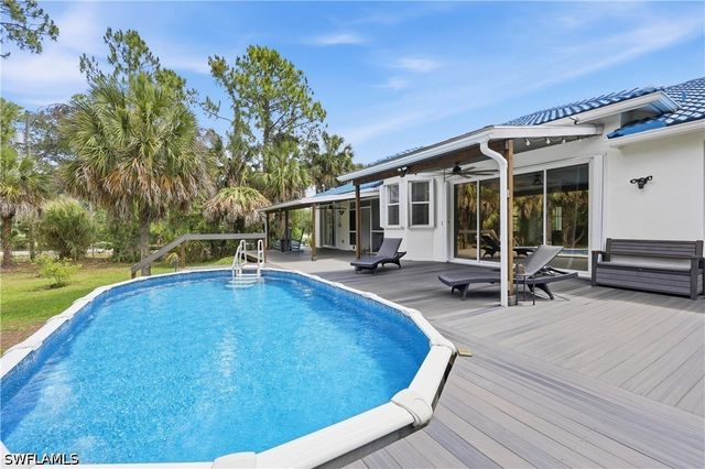104 12th AVE NW, Naples, FL 34120