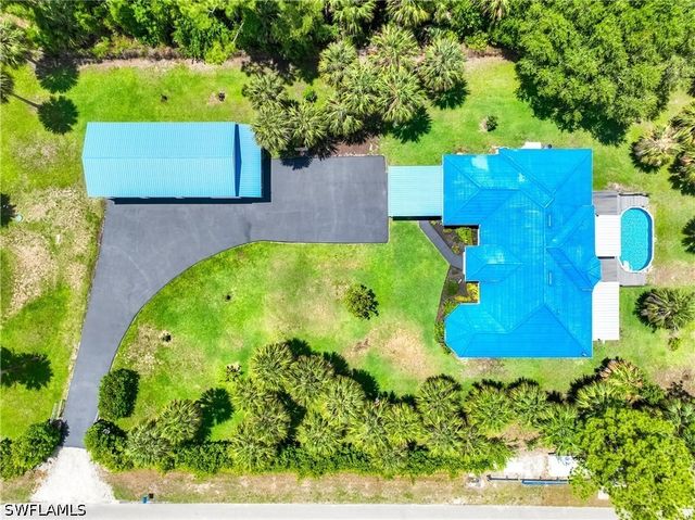 104 12th AVE NW, Naples, FL 34120