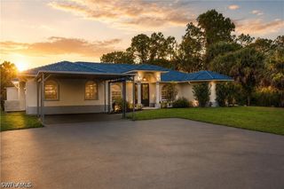 104 12th AVE NW, Naples, FL 34120