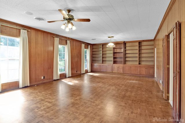 6446 Birnamwood Road, Shreveport, LA 71106