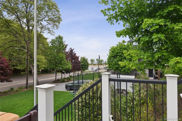 760-762 Old Dock Road, Kings Park, NY 11754
