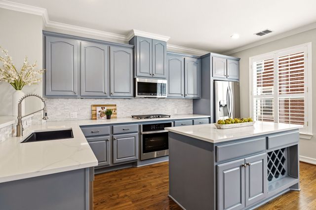 3413 Howell Street, Dallas, TX 75204