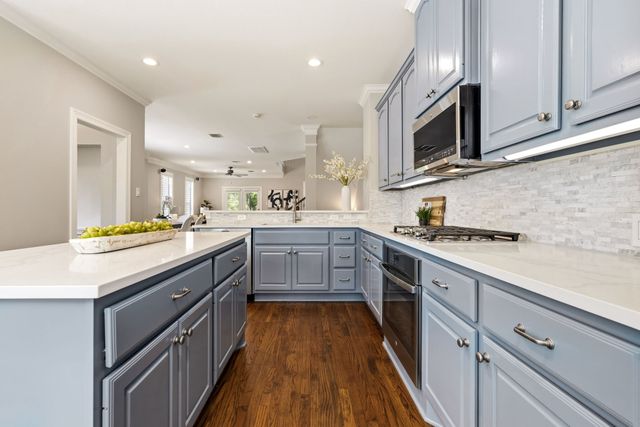 3413 Howell Street, Dallas, TX 75204