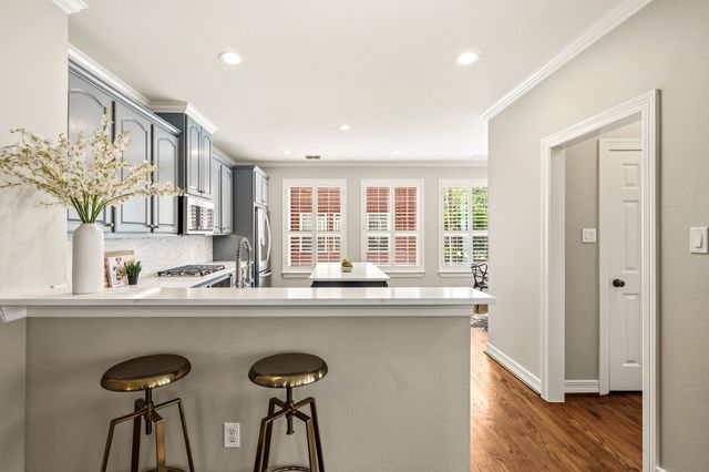 3413 Howell Street, Dallas, TX 75204