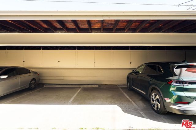 1754 N Kenmore Avenue 202, Los Angeles, CA 90027