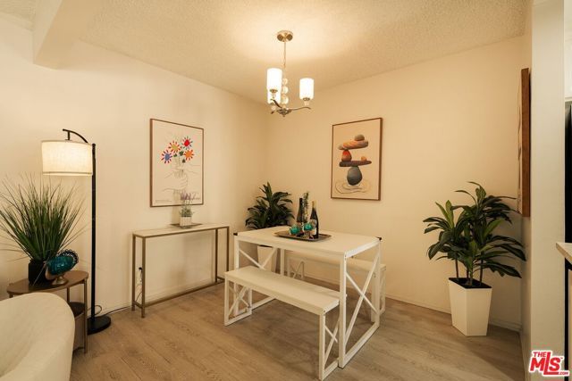 1754 N Kenmore Avenue 202, Los Angeles, CA 90027