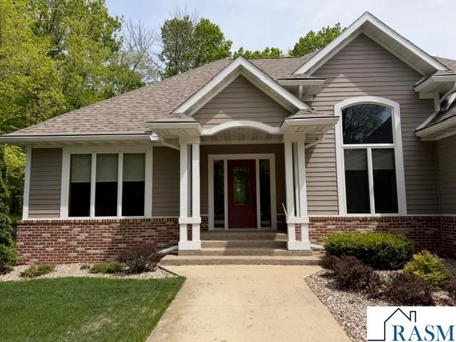 421 Diamond Creek Road, Mankato, MN 56001