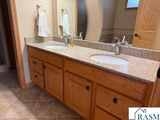 421 Diamond Creek Road, Mankato, MN 56001