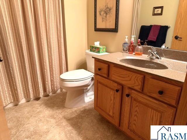 421 Diamond Creek Road, Mankato, MN 56001