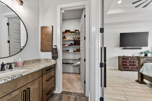 140 Gustav LN, San Marcos, TX 78666