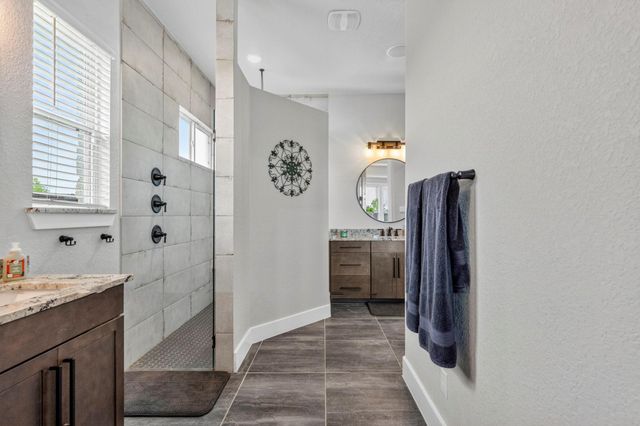 140 Gustav LN, San Marcos, TX 78666