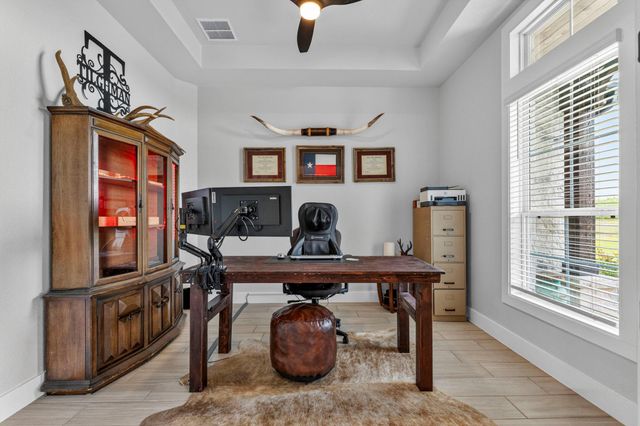 140 Gustav LN, San Marcos, TX 78666