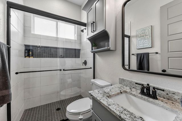 140 Gustav LN, San Marcos, TX 78666