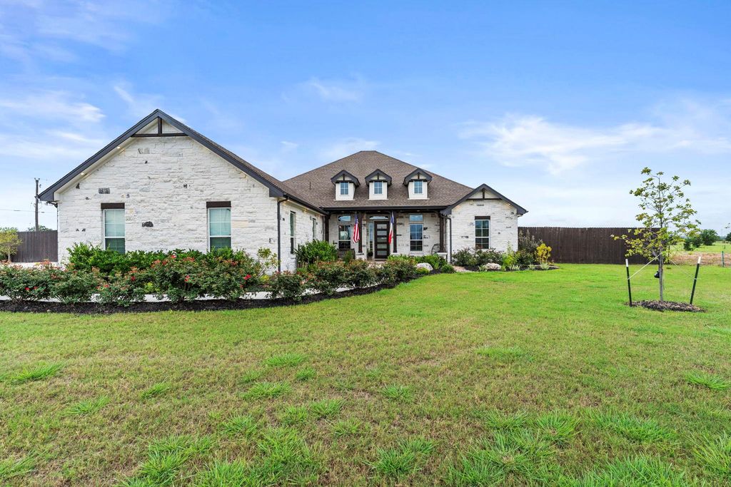 140 Gustav LN, San Marcos, TX 78666