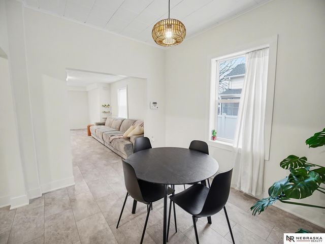 1146 Sumner Street, Lincoln, NE 68502