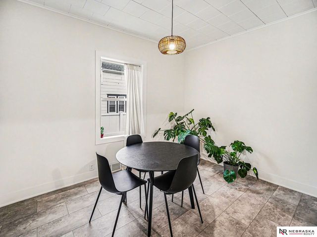 1146 Sumner Street, Lincoln, NE 68502