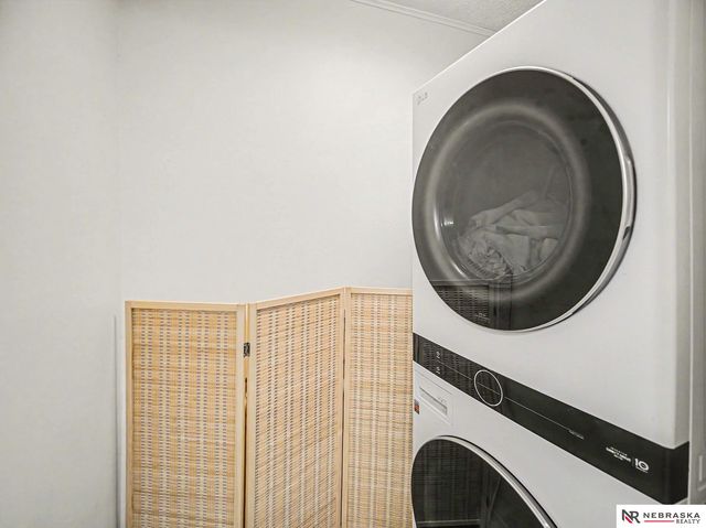 1146 Sumner Street, Lincoln, NE 68502