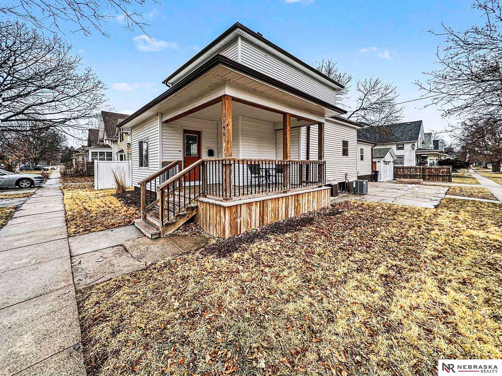 1146 Sumner Street, Lincoln, NE 68502
