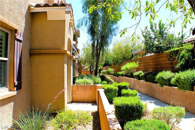 6967 Bering Strait Avenue, Las Vegas, NV 89179