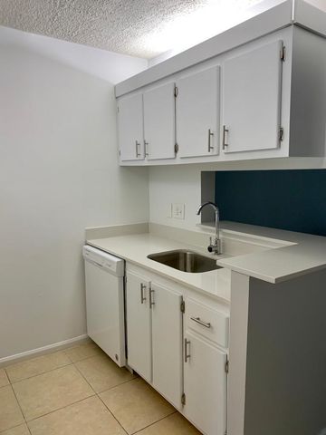 1500 N Congress Avenue A201, West Palm Beach, FL 33401