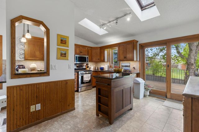 4385 W 140th Street, Savage, MN 55378