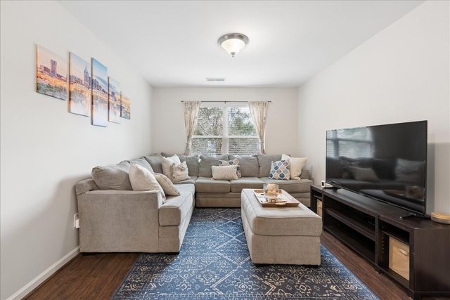 960 Morning Rd, Antioch, TN 37013