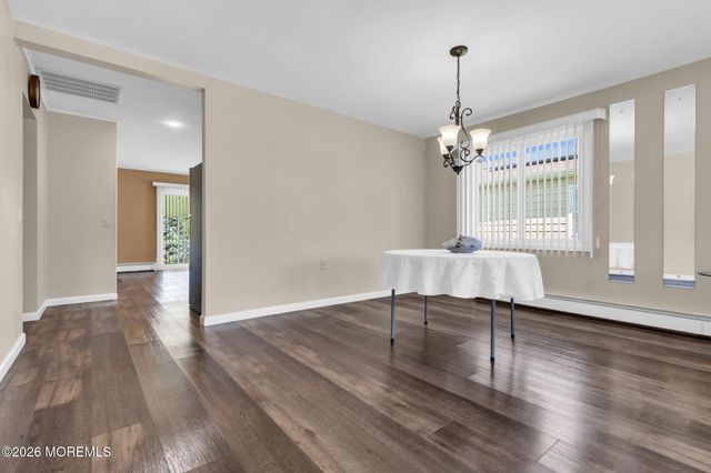 11 Burgess Court, Toms River, NJ 08757