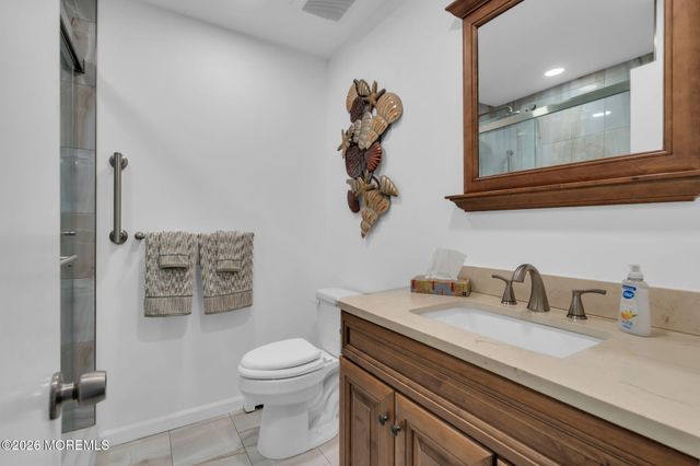 11 Burgess Court, Toms River, NJ 08757