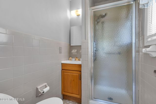 11 Burgess Court, Toms River, NJ 08757