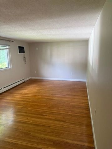 93 Golf Ave, Methuen, MA 01844