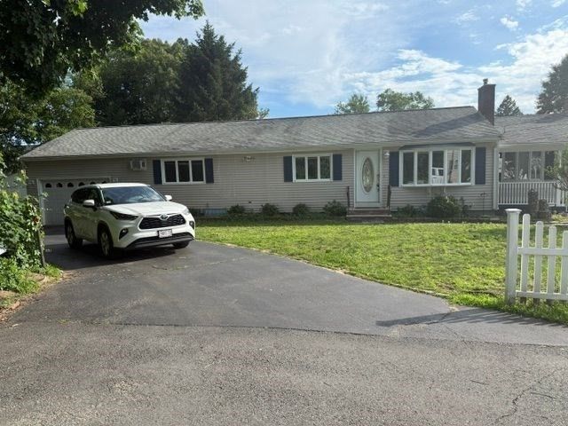 93 Golf Ave, Methuen, MA 01844