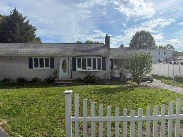 93 Golf Ave, Methuen, MA 01844