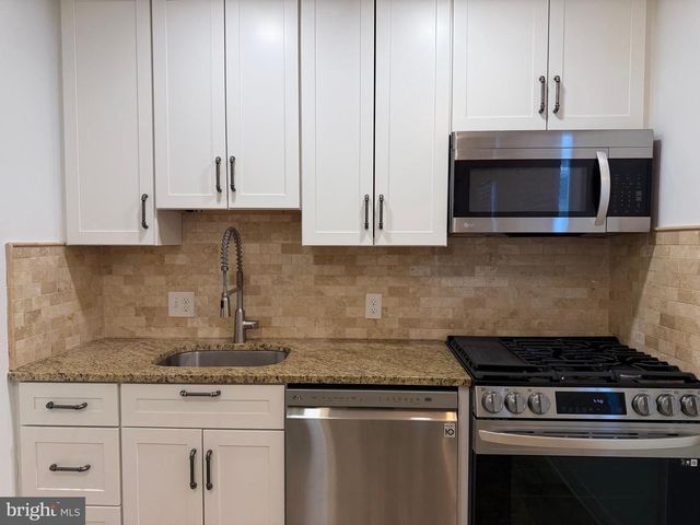 114 ALDERS DR, Wilmington, DE 19803